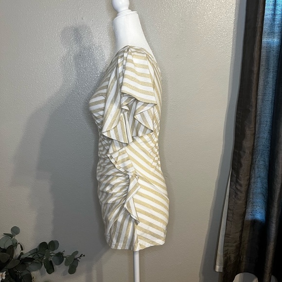 Grass One Shoulder, Ruffle Detail, white and gold top, medium - Picture 2 of 9